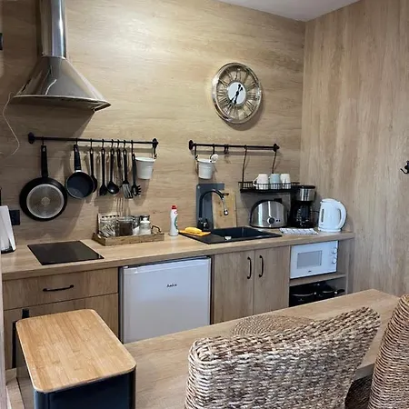 アパート Gawramaszki - - Komfortowe Z Lazienkami I Aneksami Kuchennymi ベンゴジェボ